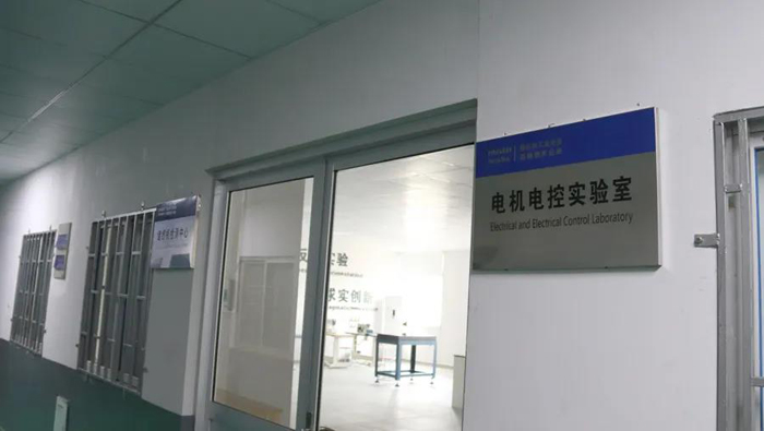 台州市原政协副主席、台州商人研究会会长郑荐平等领导莅临俄罗斯专享会调研指导